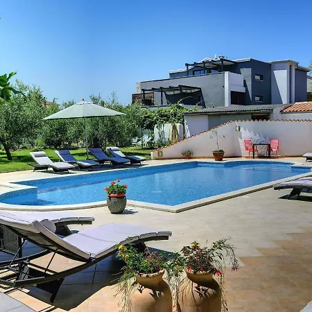 Silvano Apartment